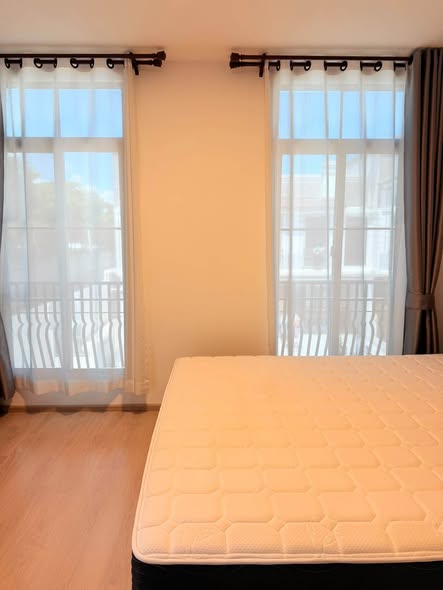 bedroom and room interior of Indy 5 Bangna Km.7