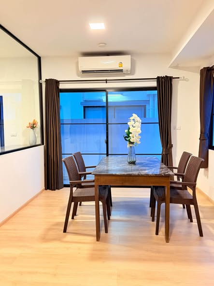 room interior of Indy 5 Bangna Km.7