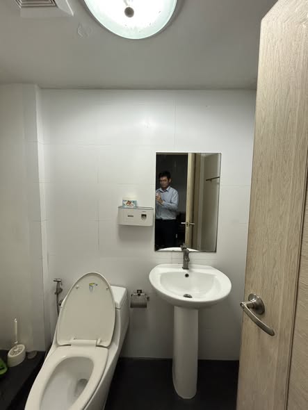 bathroom of IRIS Westgate – ไอริส เวสท์เกต