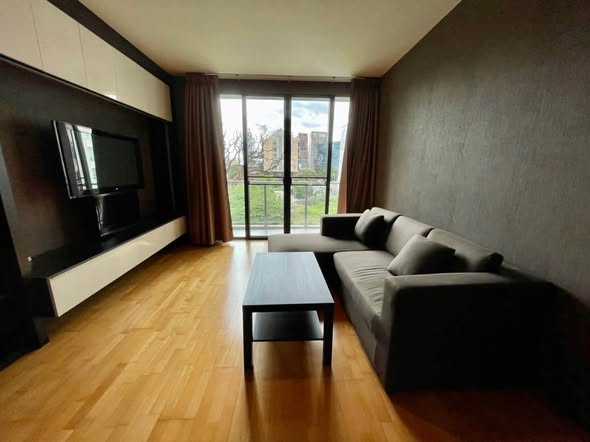 living room and bedroom of Issara@42
