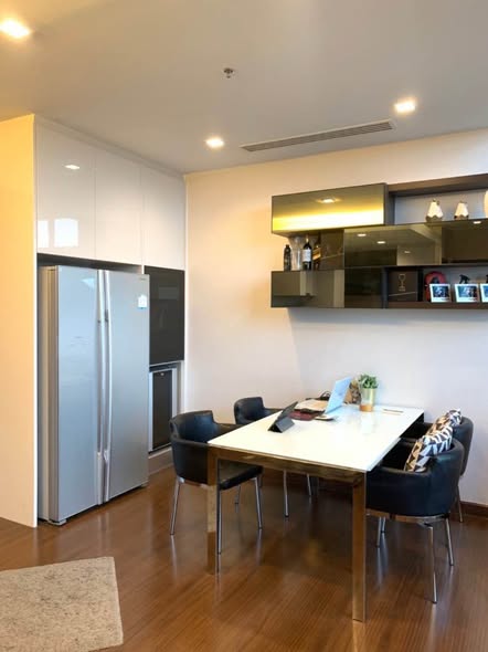 room interior and kitchen of Ivy Ampio