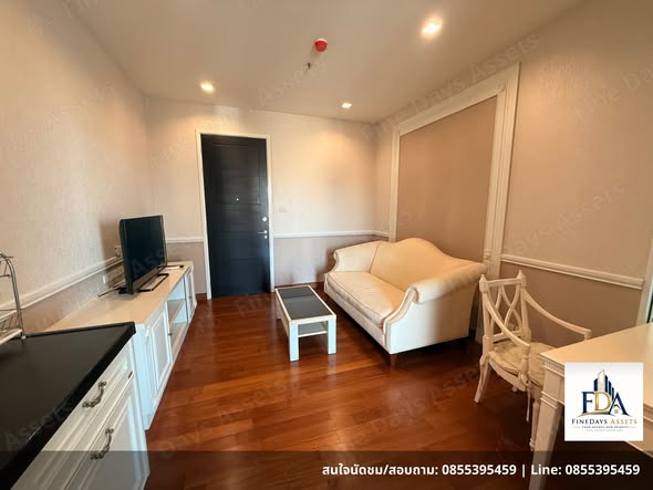 bedroom of Ivy Sathon 10