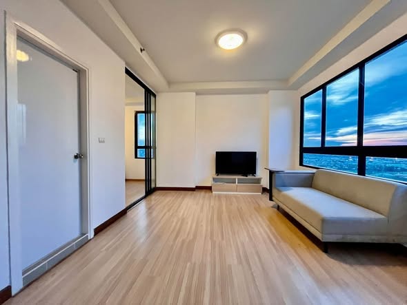 living room and room interior of J Condo Satorn-Kallaprapruk