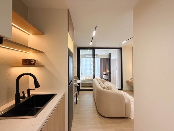 bathroom of JC Hill Place