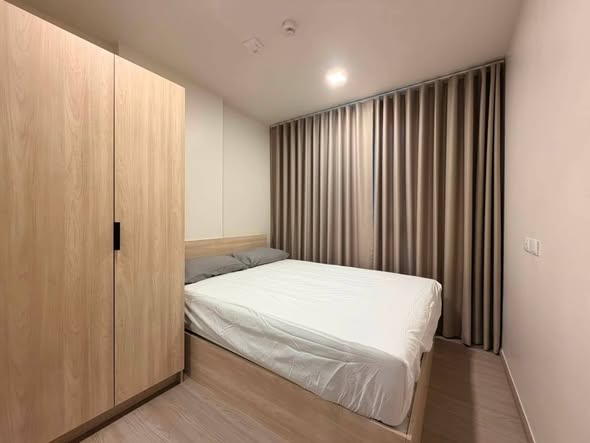 bedroom and room interior of JRY Rama 9 Condominium