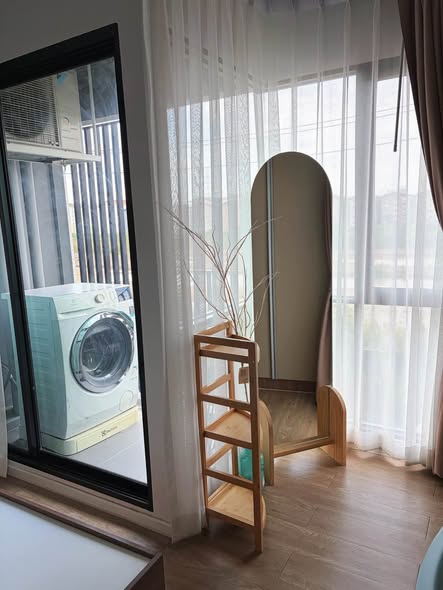room interior of Kave Town Shift