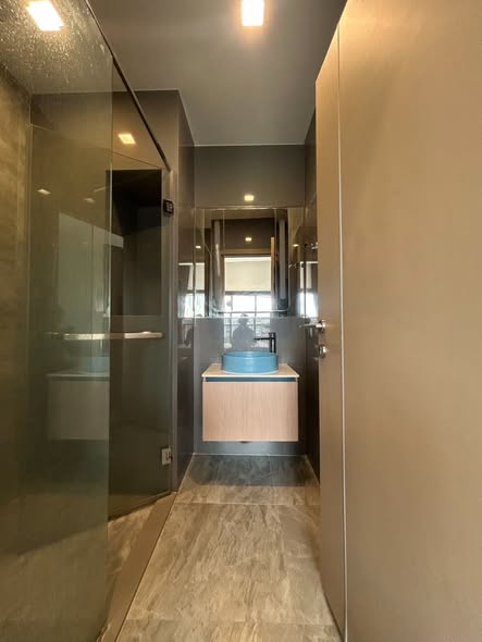 room interior and bathroom of Kawa Haus