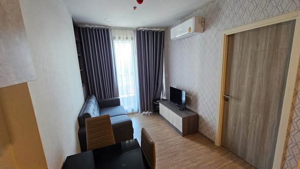 bedroom of Ken Attitude Rattanathibet