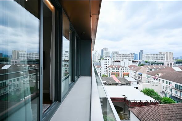 room interior of KHUN by YOO