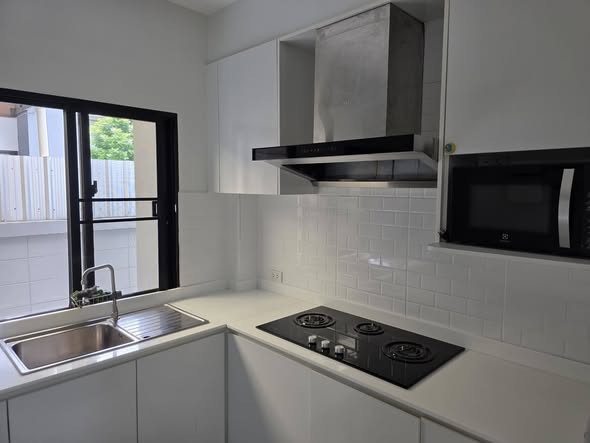 kitchen of บ้านลุมพินี สวนหลวง ร.๙