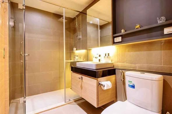 bathroom of Klass Silom Condo
