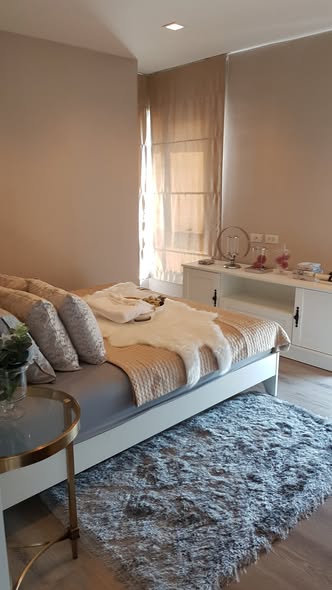 bedroom of Knightsbridge Bearing