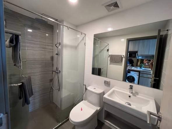 room interior of Knightsbridge Collage Sukhumvit 107