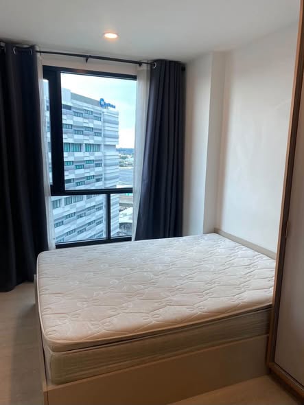 bedroom of KnightsBridge Phaholyothin Interchange