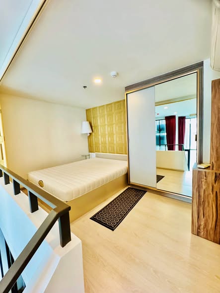 bedroom and room interior of KnightsBridge Phaholyothin Interchange