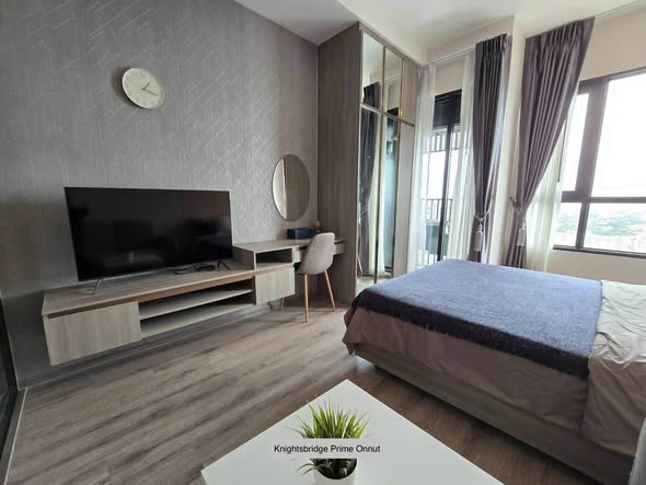 bedroom of KnightsBridge Prime Onnut
