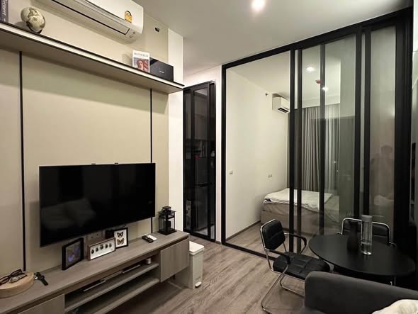 bedroom and living room and room interior of KnightsBridge Prime Onnut