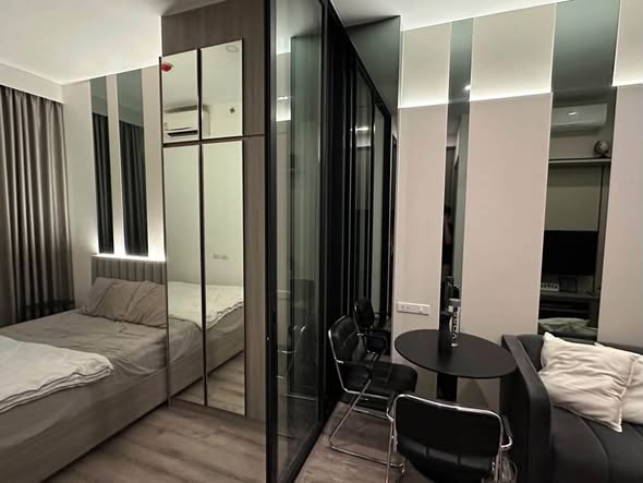bedroom and room interior of KnightsBridge Prime Onnut
