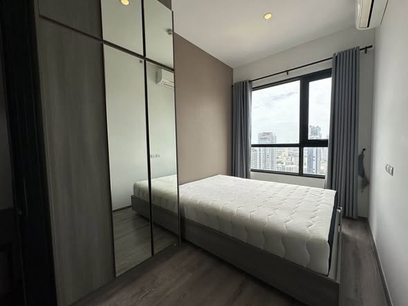 bedroom and room interior of KnightsBridge Prime Onnut