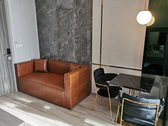 living room of KnightsBridge Prime Onnut