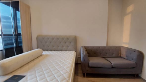 bedroom and living room of KnightsBridge Prime Ratchayothin