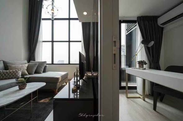 bedroom and living room of KnightsBridge Prime Sathon