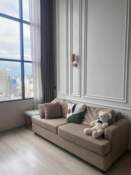 bedroom and living room of KnightsBridge Prime Sathon