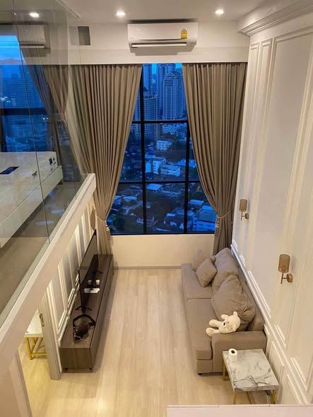 bedroom and living room of KnightsBridge Prime Sathon