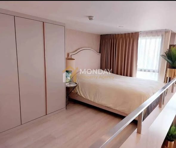 bedroom and room interior of KnightsBridge Prime Sathon