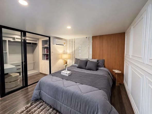 bedroom of KnightsBridge Space Rama9