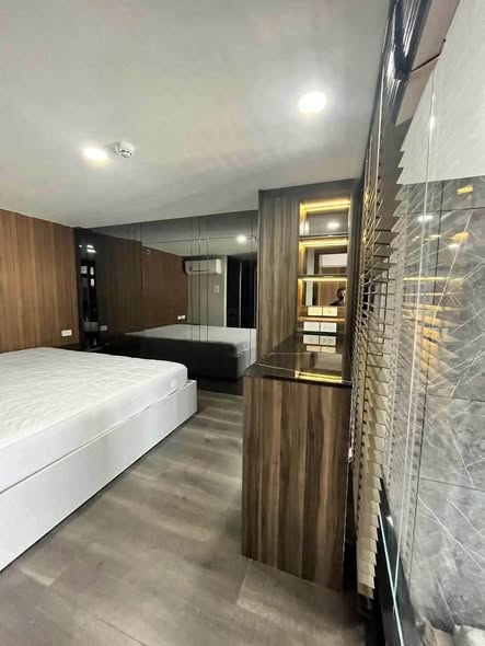 bedroom and room interior of KnightsBridge Space Ratchayothin