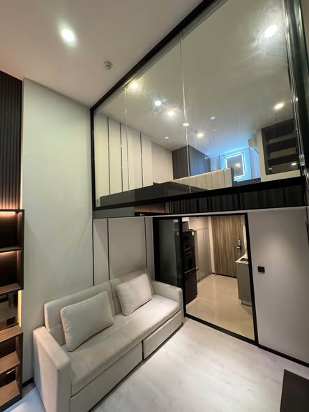 bedroom and room interior of KnightsBridge Space Ratchayothin