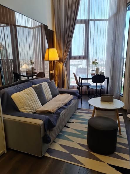 living room and bedroom of KnightsBridge Space Ratchayothin