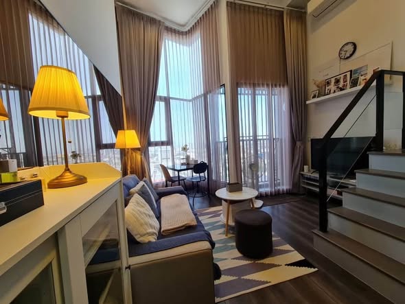 living room and bedroom of KnightsBridge Space Ratchayothin