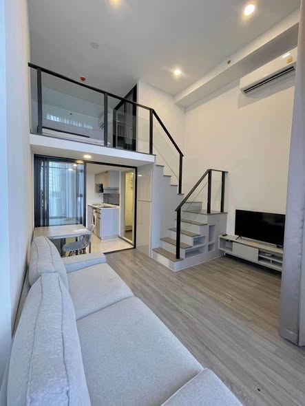 living room and room interior of KnightsBridge Space Ratchayothin