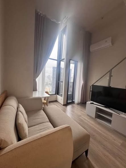 living room and bedroom of KnightsBridge Space Sukhumvit-Rama 4