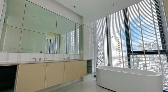 room interior and bathroom of KRAAM Sukhumvit 26 (คราม สุขุมวิท 26)