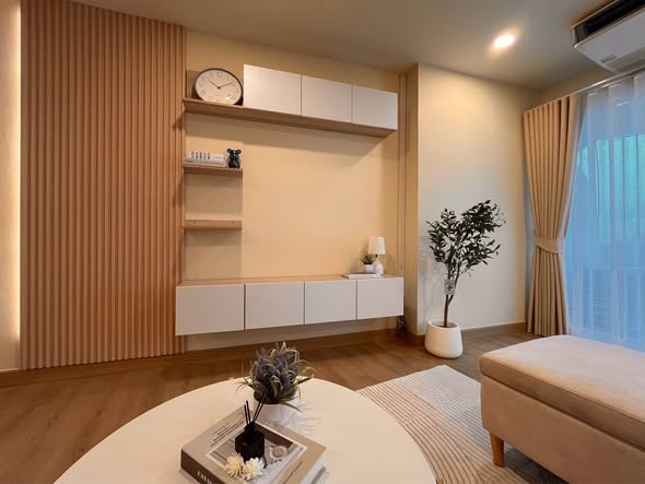 living room and bathroom of Laem Chabang Tower