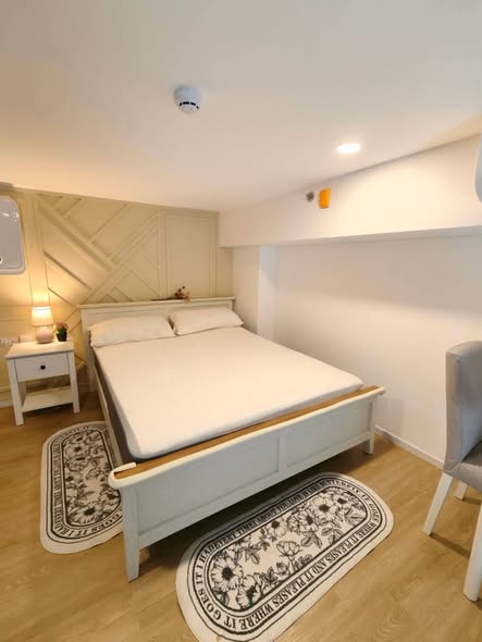 bedroom of Landmark @MRTA Station