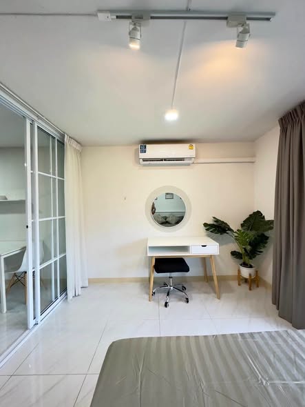 bedroom of Lanna Nakorn Condominium Building C ลานนานคร คอนโด เชียงใหม่