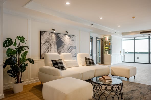 living room of Las Colinas