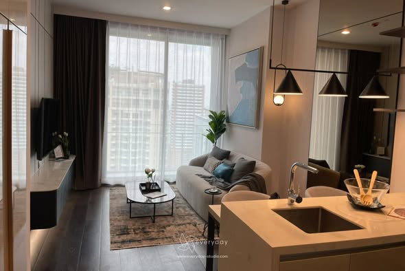 bedroom and bathroom of LAVIQ Sukhumvit 57
