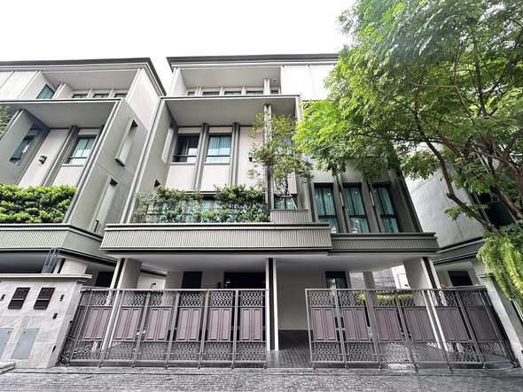 Lavista Prestige Village Ekkamai 10