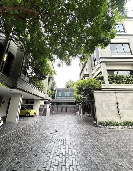 Lavista Prestige Village Ekkamai 10