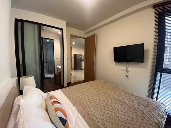 bedroom of Le Cote Thong Lo 8