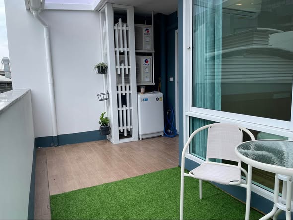 Le Crique Condo