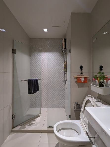 bathroom of Life Asoke – Rama 9