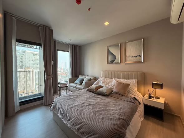 bedroom of Life Asoke – Rama 9