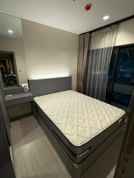 bedroom of Life Asoke – Rama 9