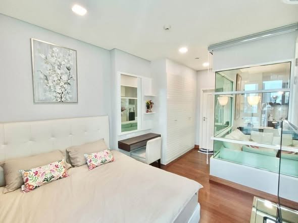 bedroom of Life Asoke – Rama 9